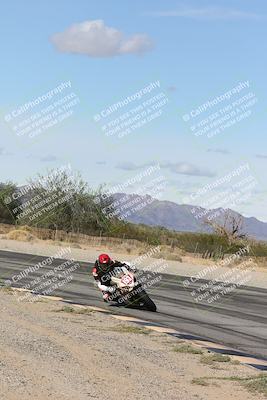 media/Nov-16-2025-Race Pace (Sun) [[8c5fa54630]]/Verified Riders/4-Turn 3 Inside (1050am)/